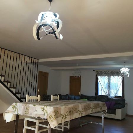 The Rustic And Welcoming House Villa Куенка Екстериор снимка